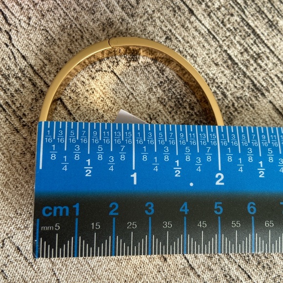 NWT! Authentic Coach bangle bracelet in gold, black with white logos + gift box - Picture 15 of 15